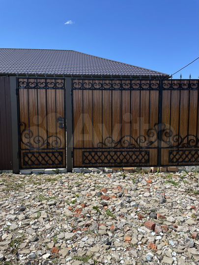 Дом 250 м² на участке 15 сот.