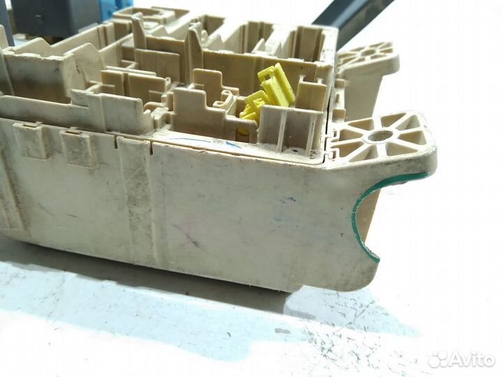 Блок предохранителей