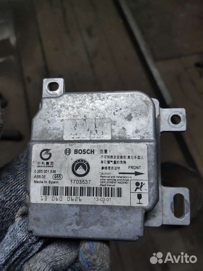 Блок подушек srs geely mk