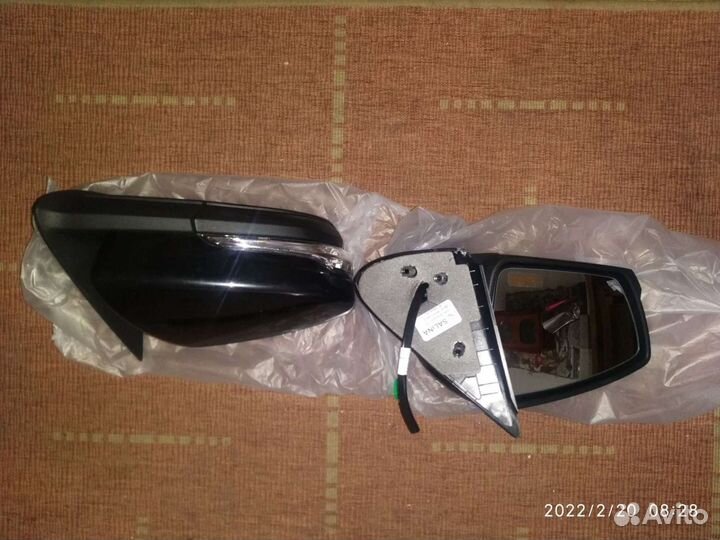 Зеркало заднего вида