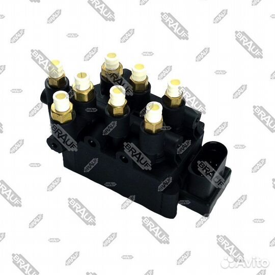 Блок клапанов пневмоподвески Audi Q7 4M