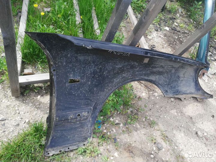 Крыло переднее Mercedes E-Class W210