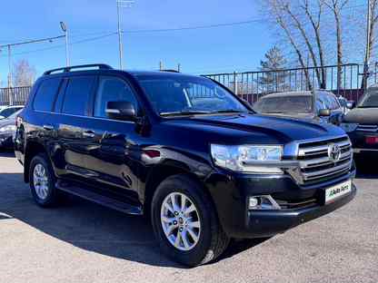 Toyota Land Cruiser 4.5 AT, 2018, 193 000 км, с пробегом, цена 6 520 000 руб., Пермь