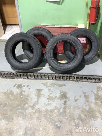 Nokian Tyres Hakkapeliitta 8 SUV 215/65 R16