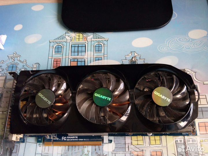 Видеокарта Radeon Gigabyt HD 7970 3gb