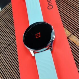 OnePlus Watch Moonlight Silver