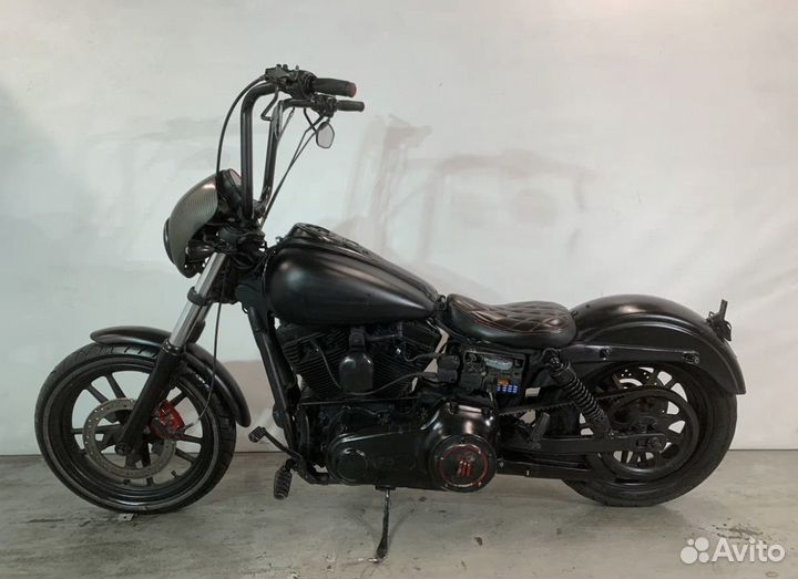 Harley Davidson Dyna Super Glide Год 2006