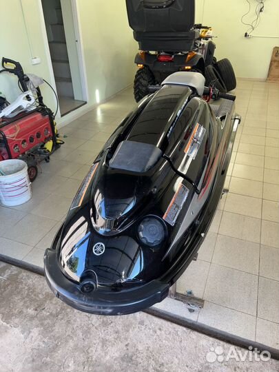 Продам стоячий гидроцикл yamaha super jet 700