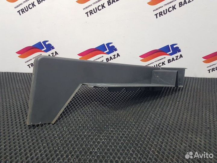 Накладка порога левая Iveco Stralis