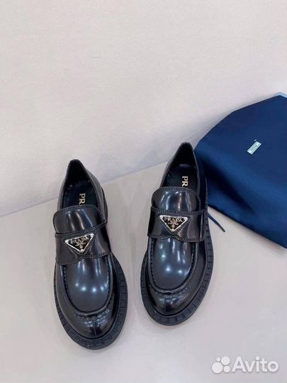 Лоферы мужские Prada