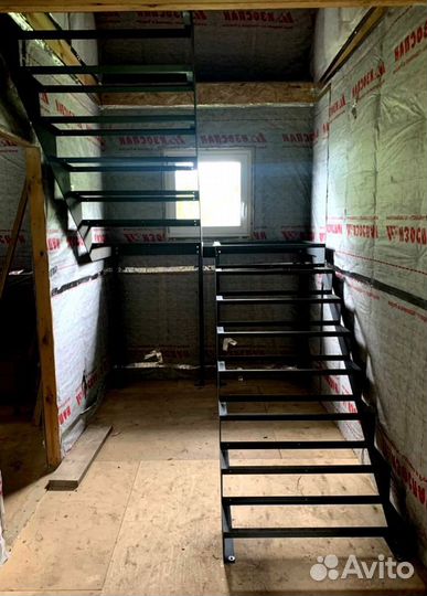 Лестница на монокосоуре