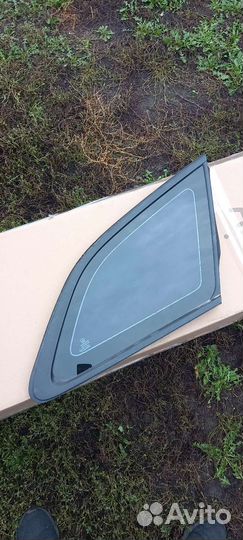 Задняя правая форточка Kia Ceed 2 универсал SW