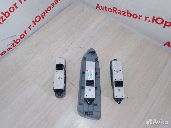 Кнопка эсп Mitsubishi Lancer Cedia