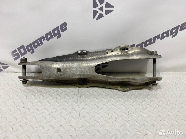 Рычаг подвески нижний задний правый Mercedes