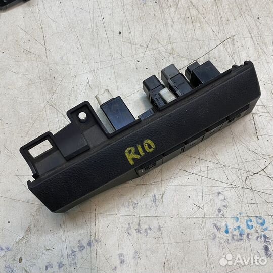 Блок кнопок Kia Rio 3