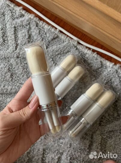 Портативный набор кистей для макияжа