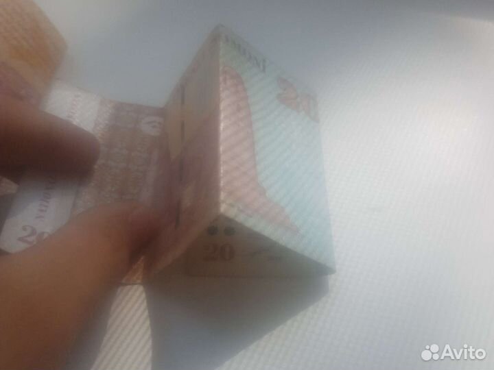 10сомон 2018 75рубл 20сомон 2021155рубл