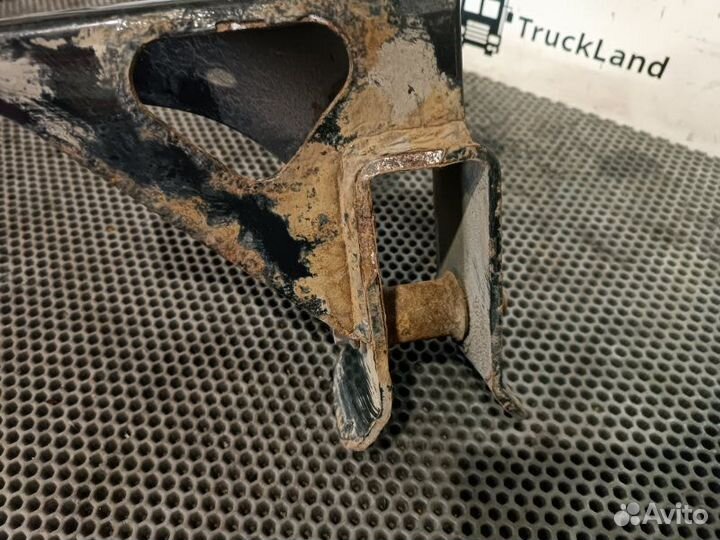 Замок кабины задний правый Man Tgx