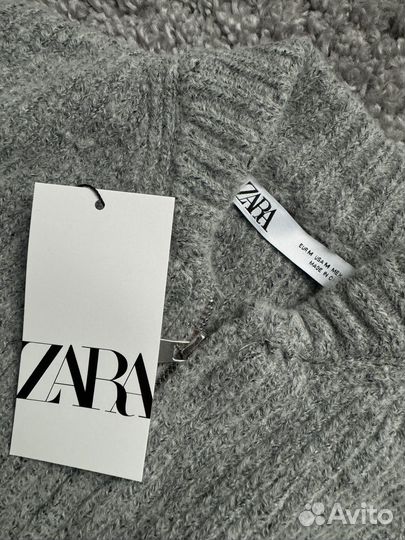 Свитер на молнии zara