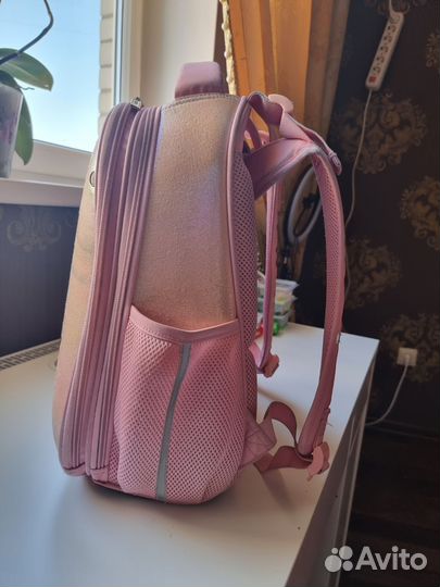 Школьный рюкзак для девочки