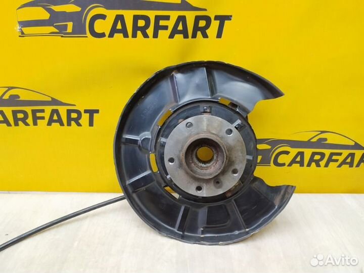 Кулак задний правый Bmw 3 E90 N52B30A 2005