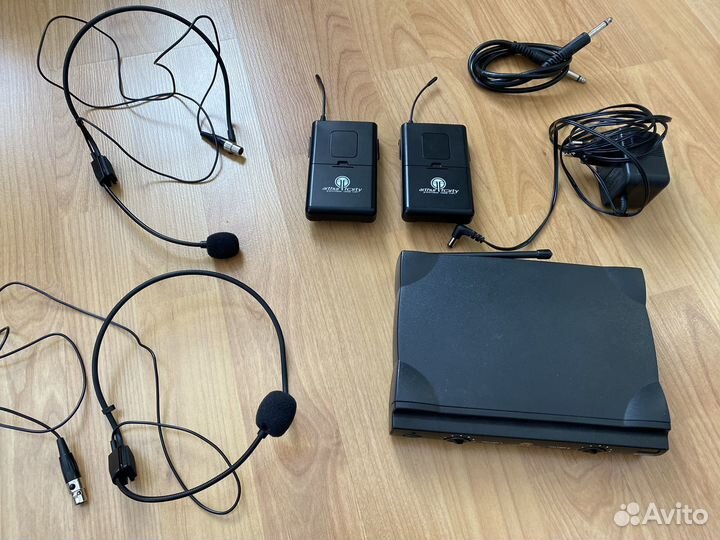 Радиосистема Arthur Forty AF-200