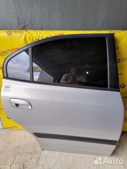 Дверь боковая задняя правая Hyundai Elantra седан