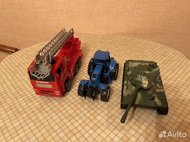 Машинки игрушки для мальчика