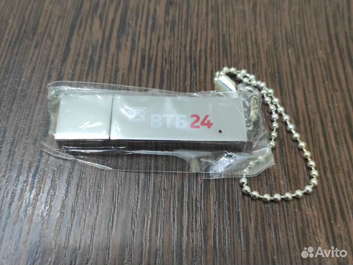 Флешка сувенирная 