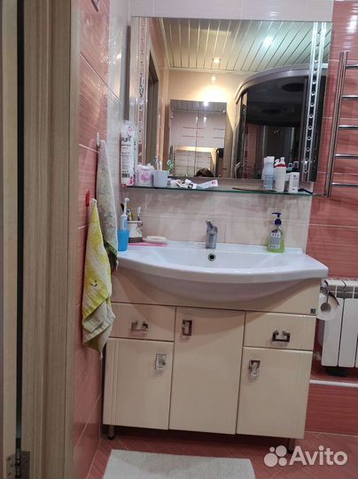 Тумба для ванной с зеркалом