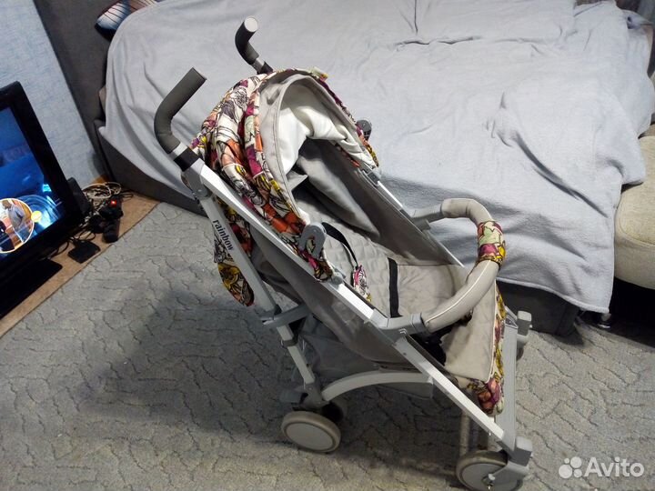 Прогулочная коляска