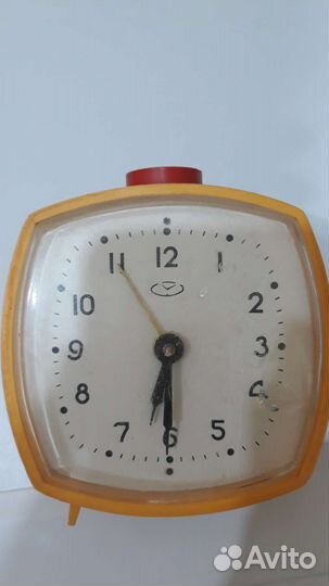 Часы будильники интерьерные