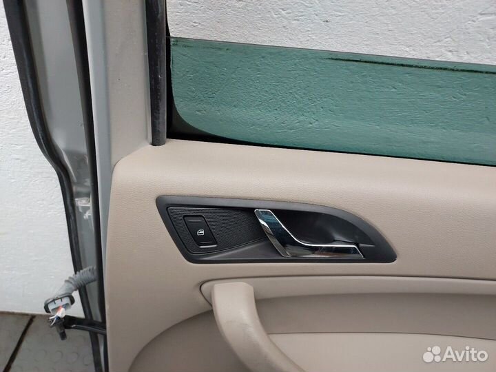 Дверь боковая правая задняя Skoda Yeti