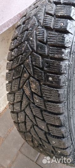 Dunlop Grandtrek Ice 02 215/65 R16 102T