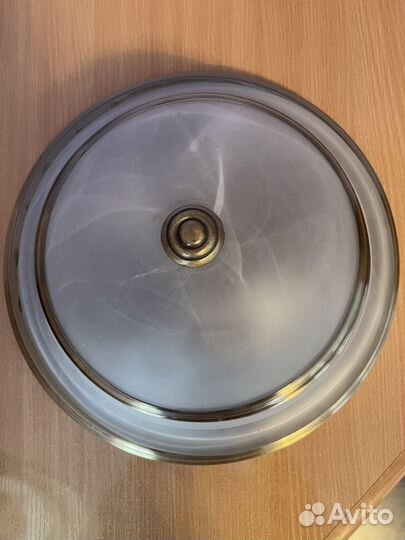 Потолочный светильник