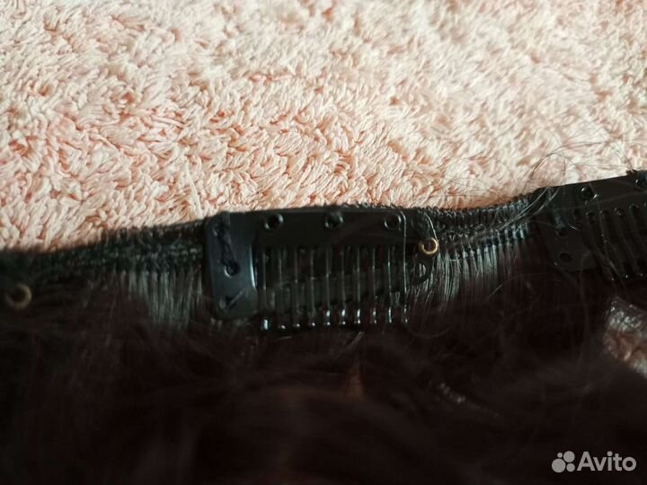 Волосы на заколках