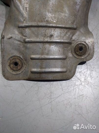 Экран тепловой Opel Astra J P10 A16XER 2012