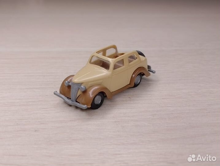 A29.2) Ford Eifel (1935-1940) Landole бежевая