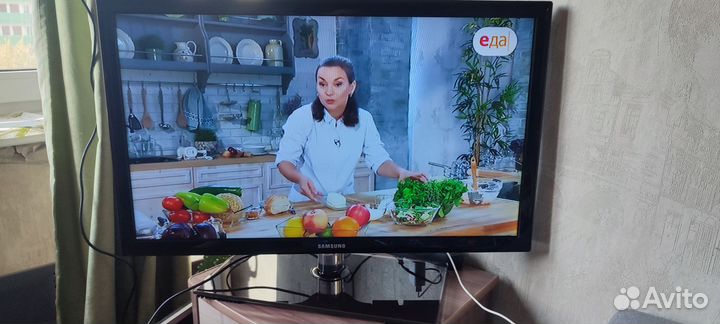 Телевизор Рабочий Samsung ue32d4003bw