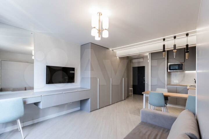 2-к. квартира, 40 м², 8/18 эт.