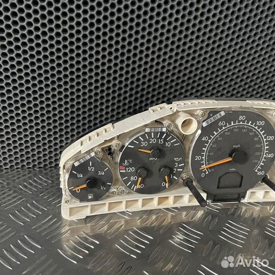 Панель приборов Mercedes-Benz S-класс