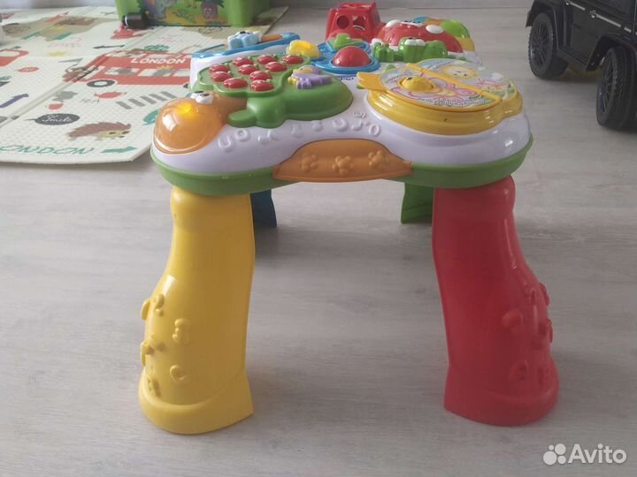 Развивающий столик baby go