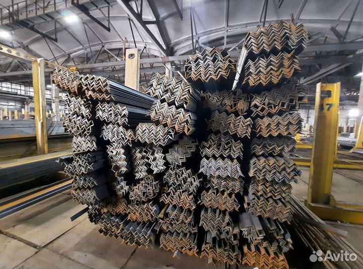 Уголок металлический 160х160х12 12 м Ст3