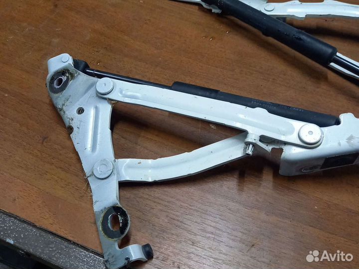 Навесы крышки багажника Mazda 3 BL