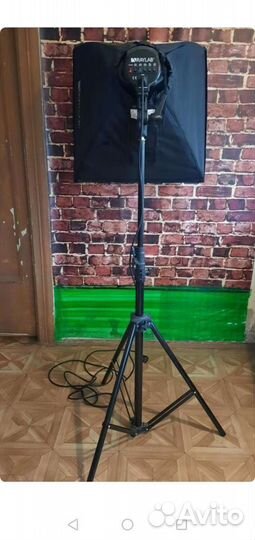 Световая лампа raylab