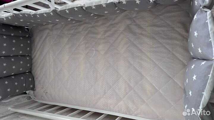 Детская кроватка