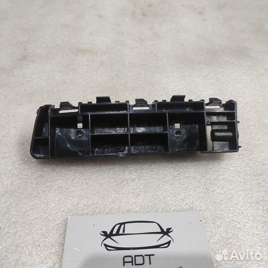 Кронштейн переднего бампера левый honda accord 8