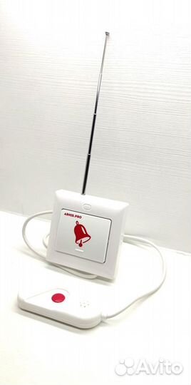 Кнопка вызова персонала с выносной кнопкой в руку