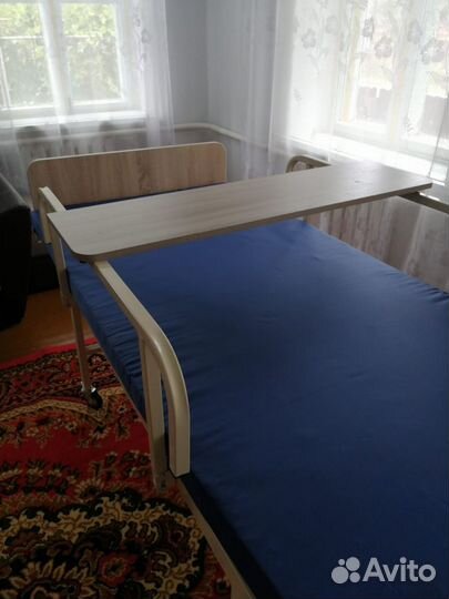 Медицинская кровать для лежачих больных