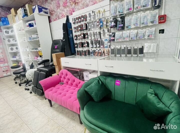 Магазин мебели и оборудования